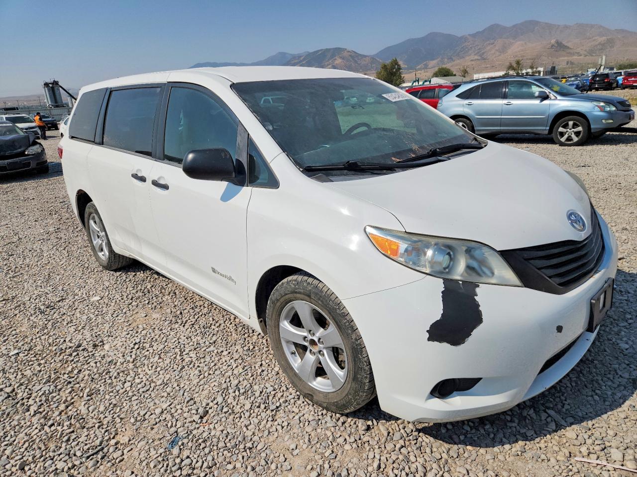 2017 TOYOTA SIENNA L 7-PASSENGER — снимка 4