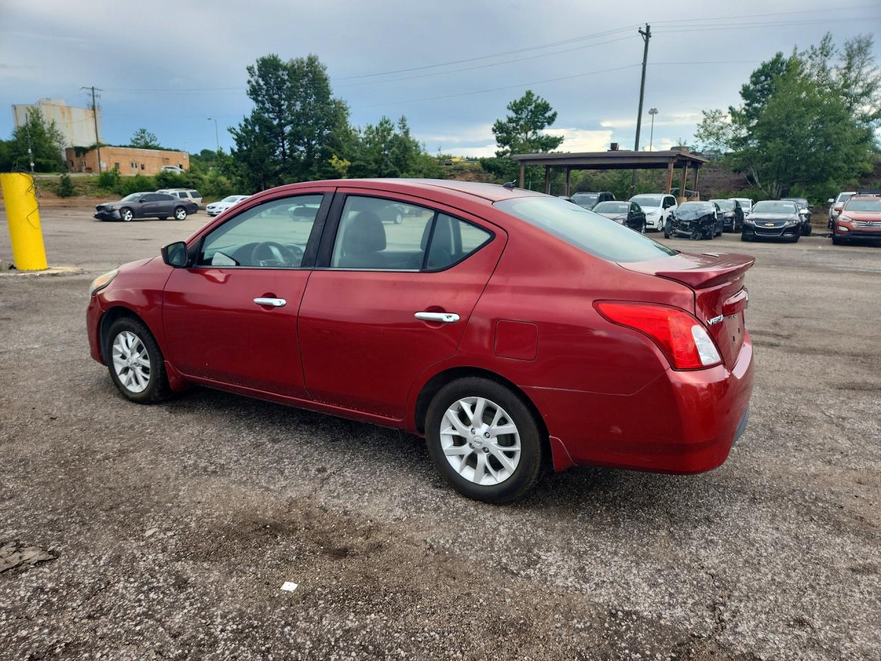 2015 NISSAN VERSA 1.6 SV — снимка 2