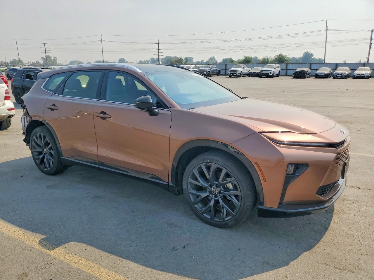 2025 TOYOTA CROWN SIGNIA LIMITED — снимка 4