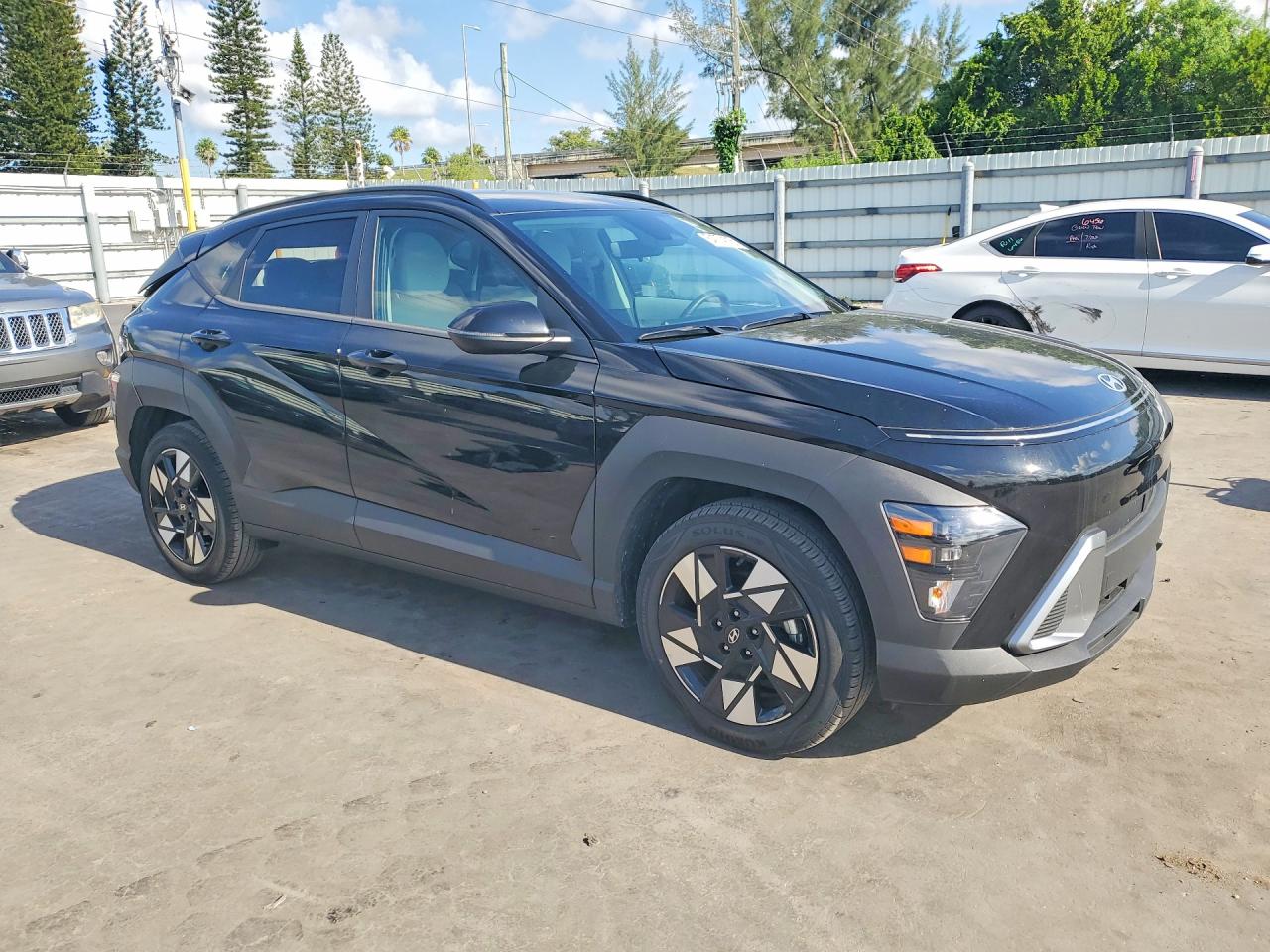 2025 HYUNDAI KONA SEL — снимка 4