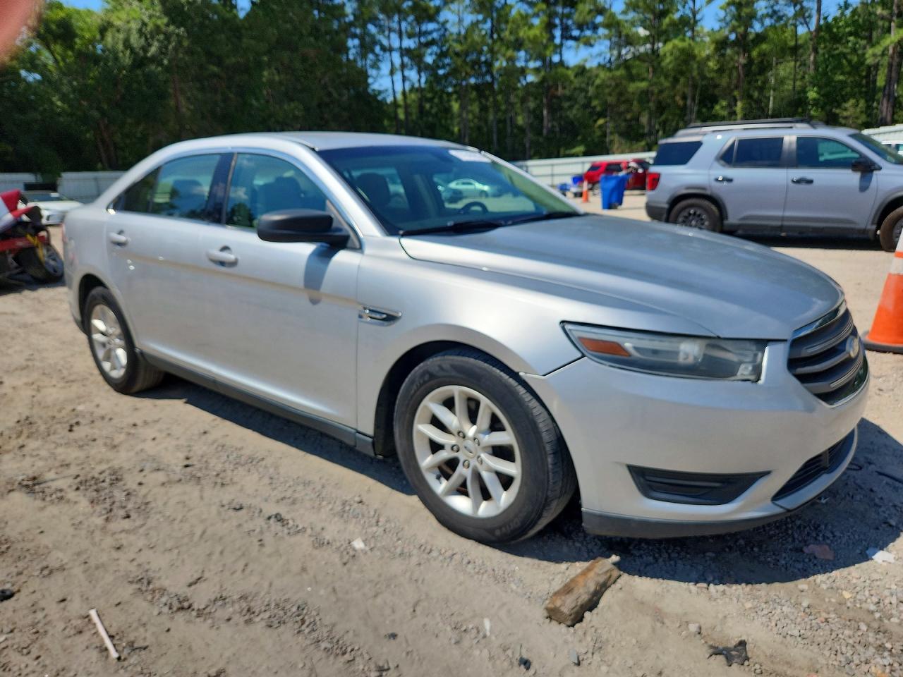 2015 FORD TAURUS SE — снимка 4