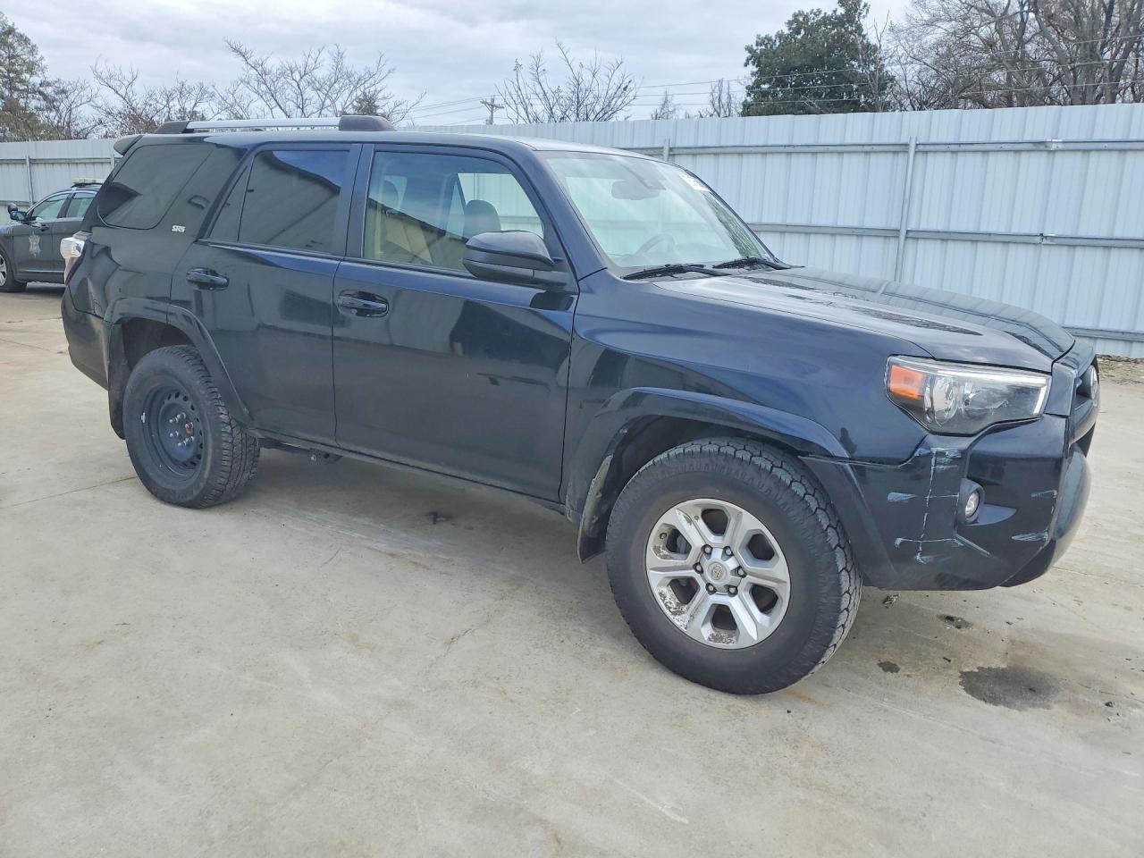 2021 TOYOTA 4RUNNER SR5 — снимка 4