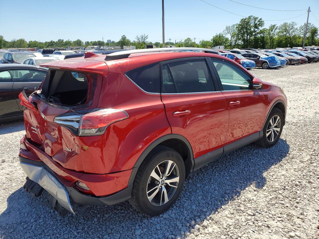 2017 TOYOTA RAV4 XLE — снимка 3