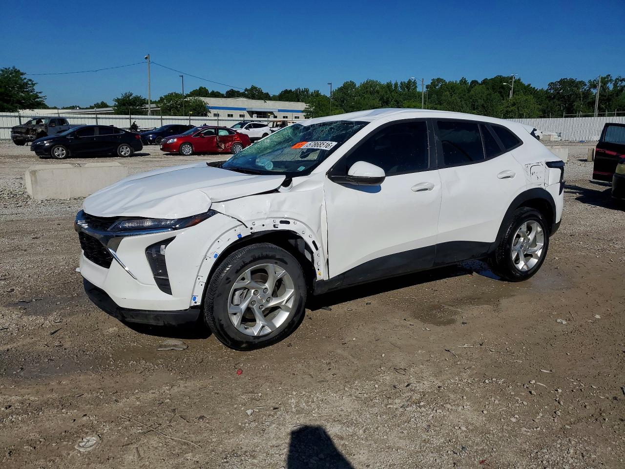 2024 CHEVROLET TRAX LS