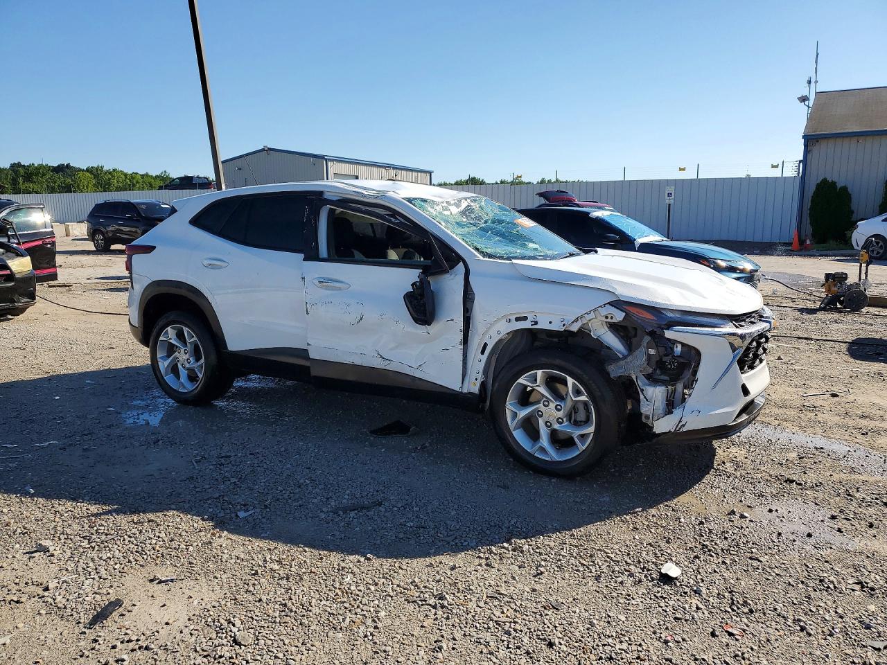 2024 CHEVROLET TRAX LS — снимка 4