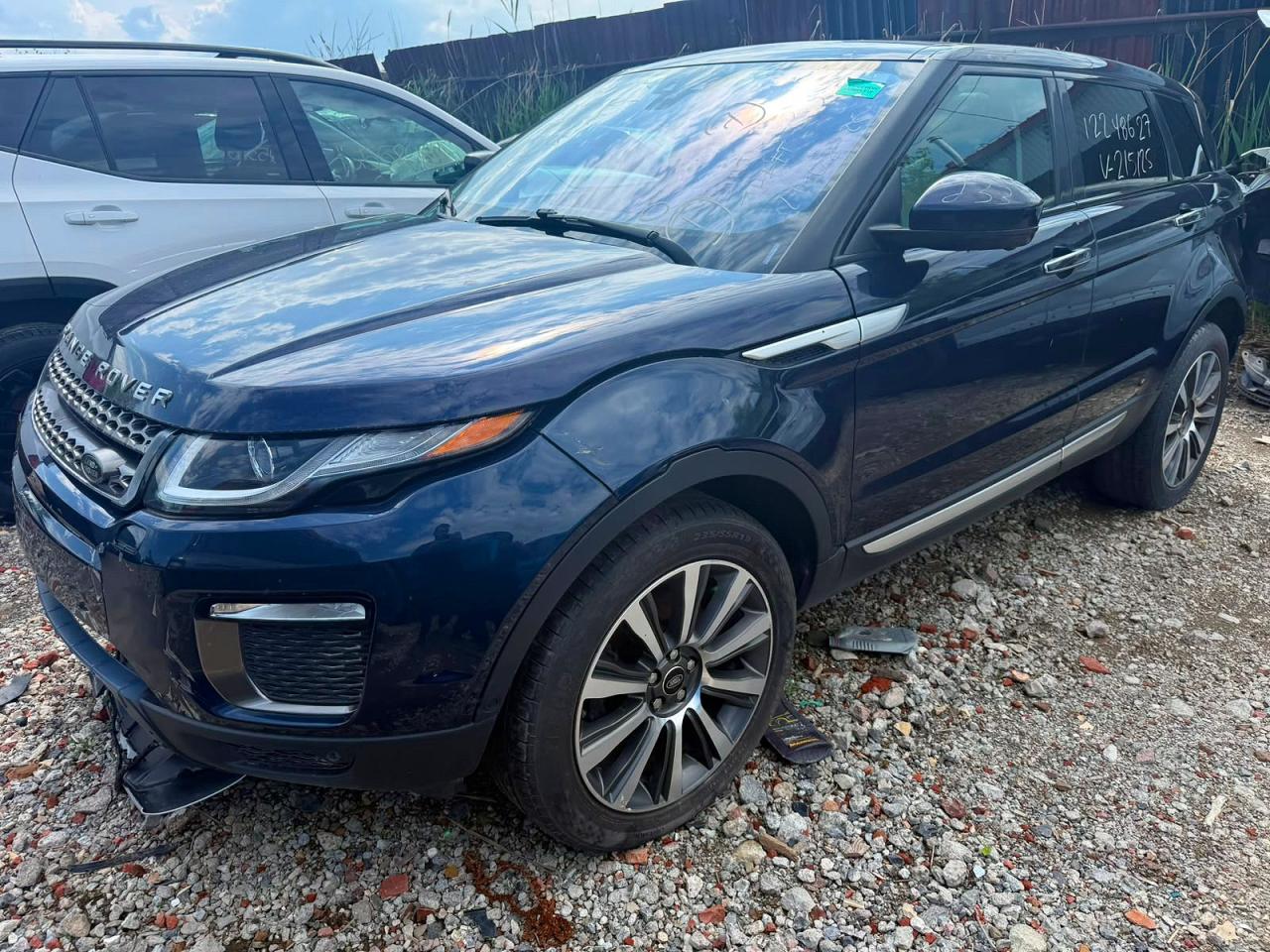 2017 LAND ROVER RANGE ROVER EVOQUE HSE — снимка 2