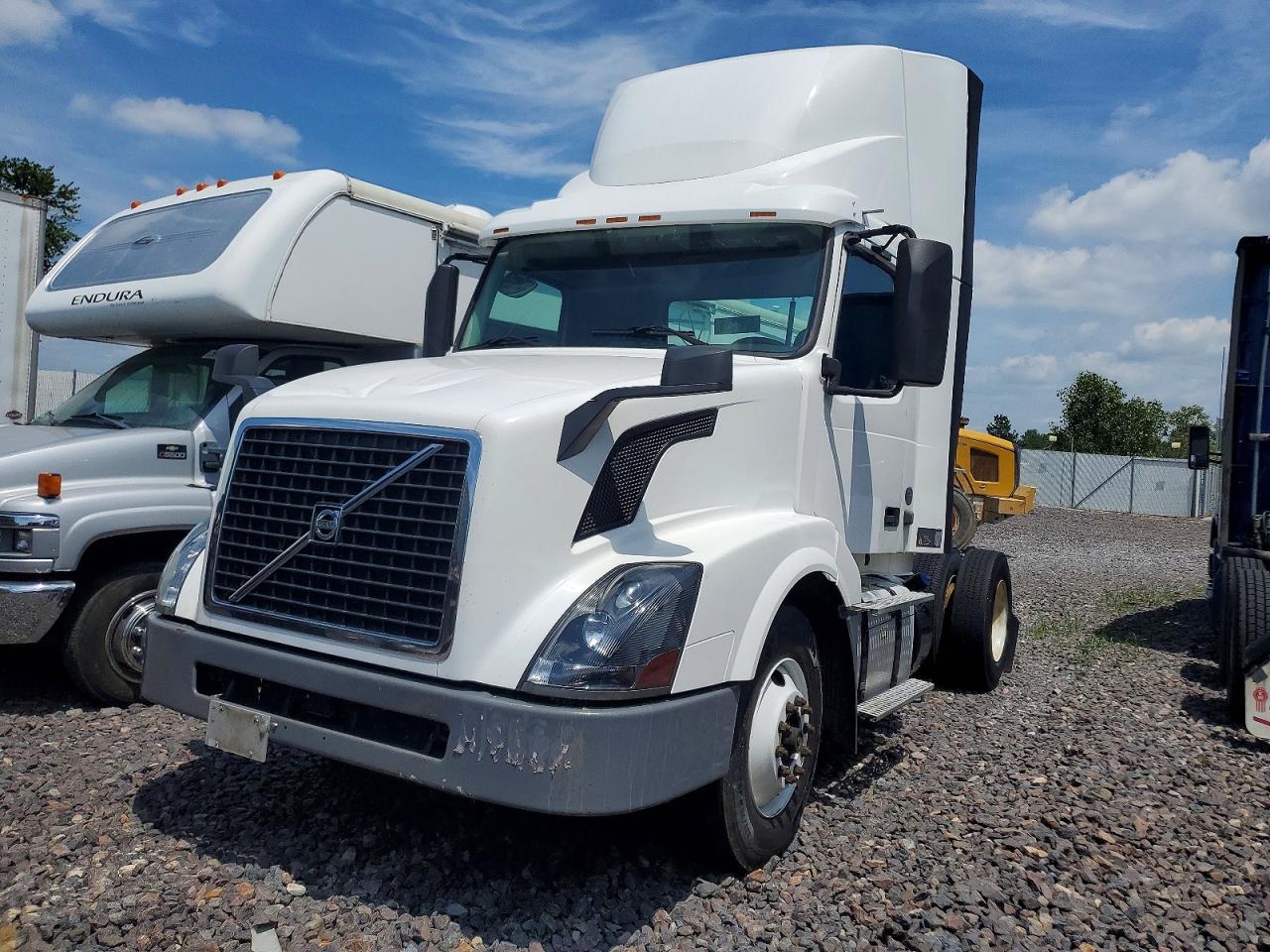 2017 VOLVO VNL — снимка 2