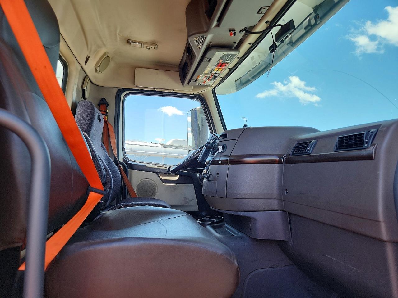 2017 VOLVO VNL — снимка 5