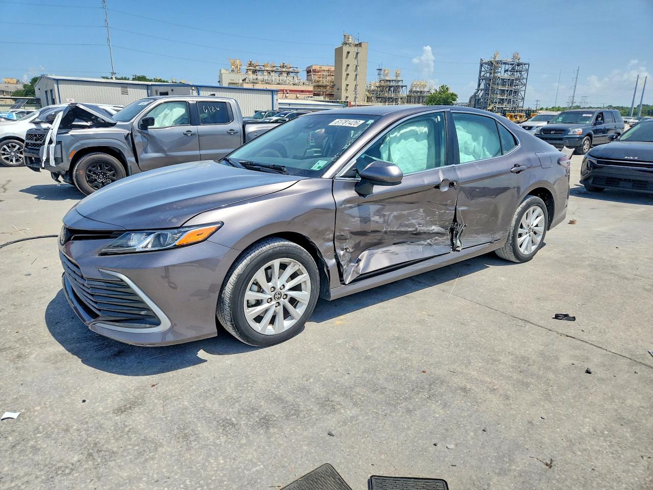 2023 TOYOTA CAMRY LE