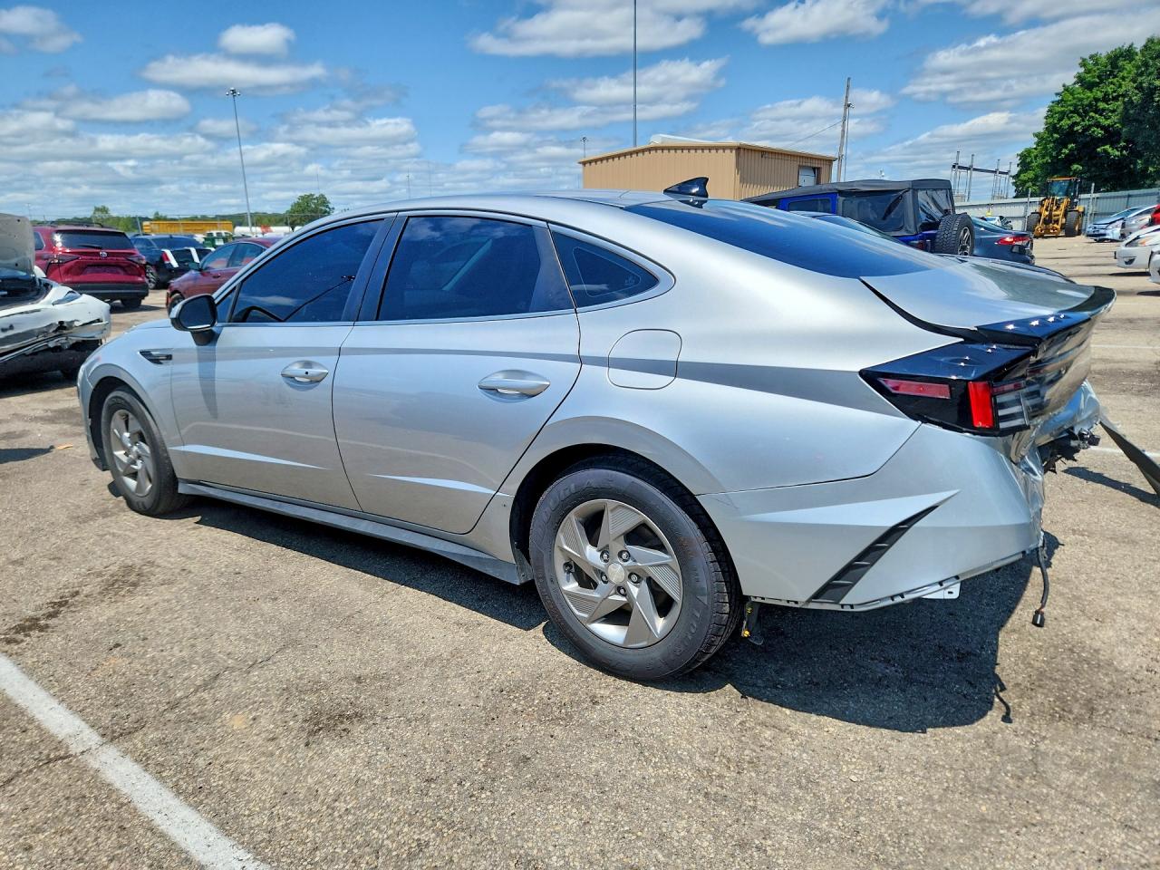 2025 HYUNDAI SONATA SE — снимка 3