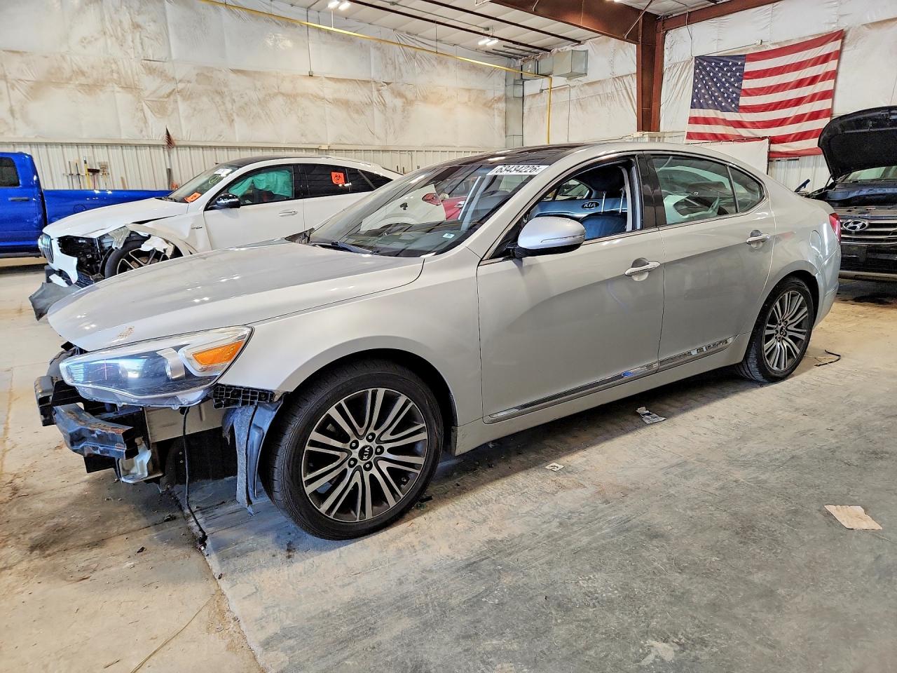 2016 KIA CADENZA LUXURY