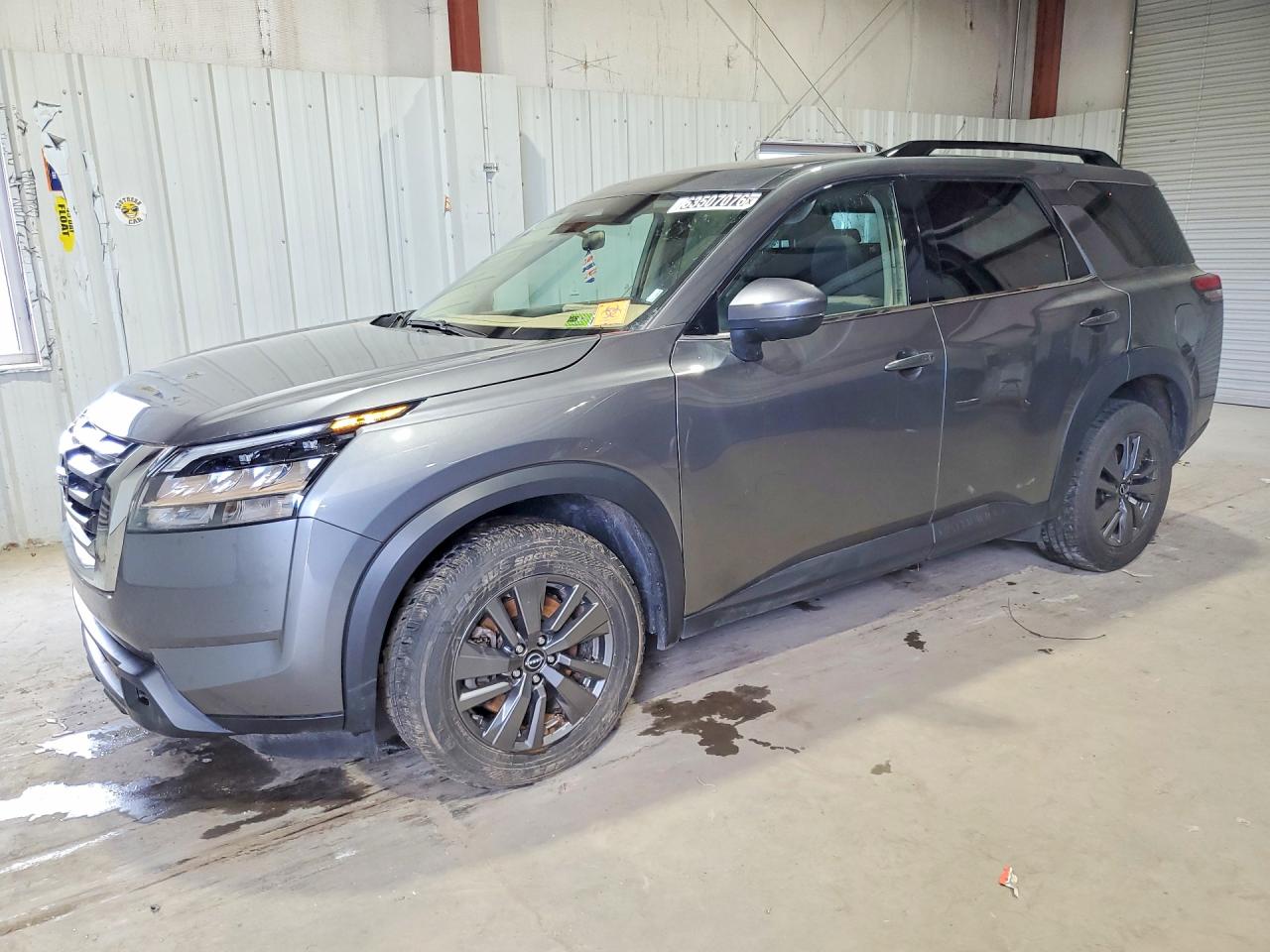 2025 NISSAN PATHFINDER SV