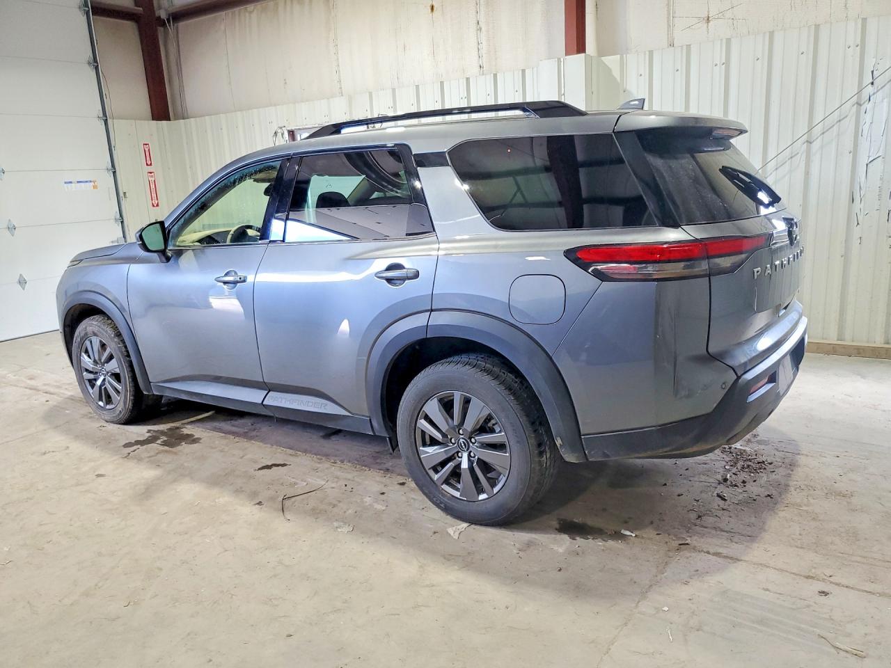 2025 NISSAN PATHFINDER SV — снимка 2