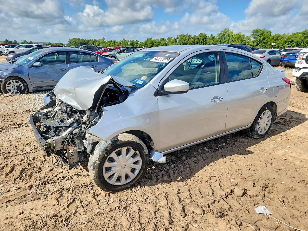 2015 NISSAN VERSA 1.6 SV