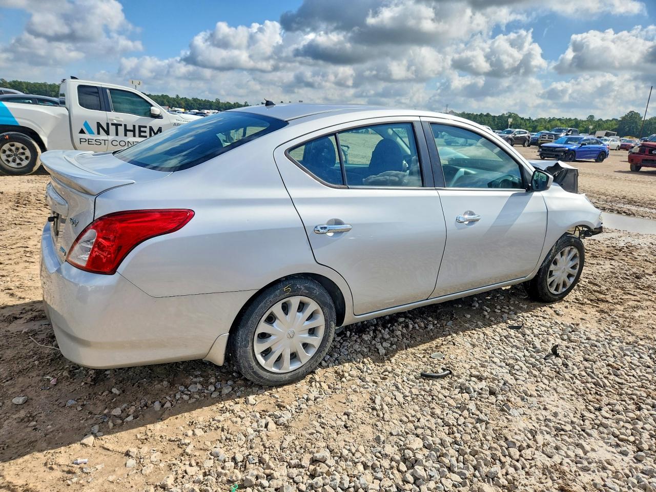 2015 NISSAN VERSA 1.6 SV — снимка 3