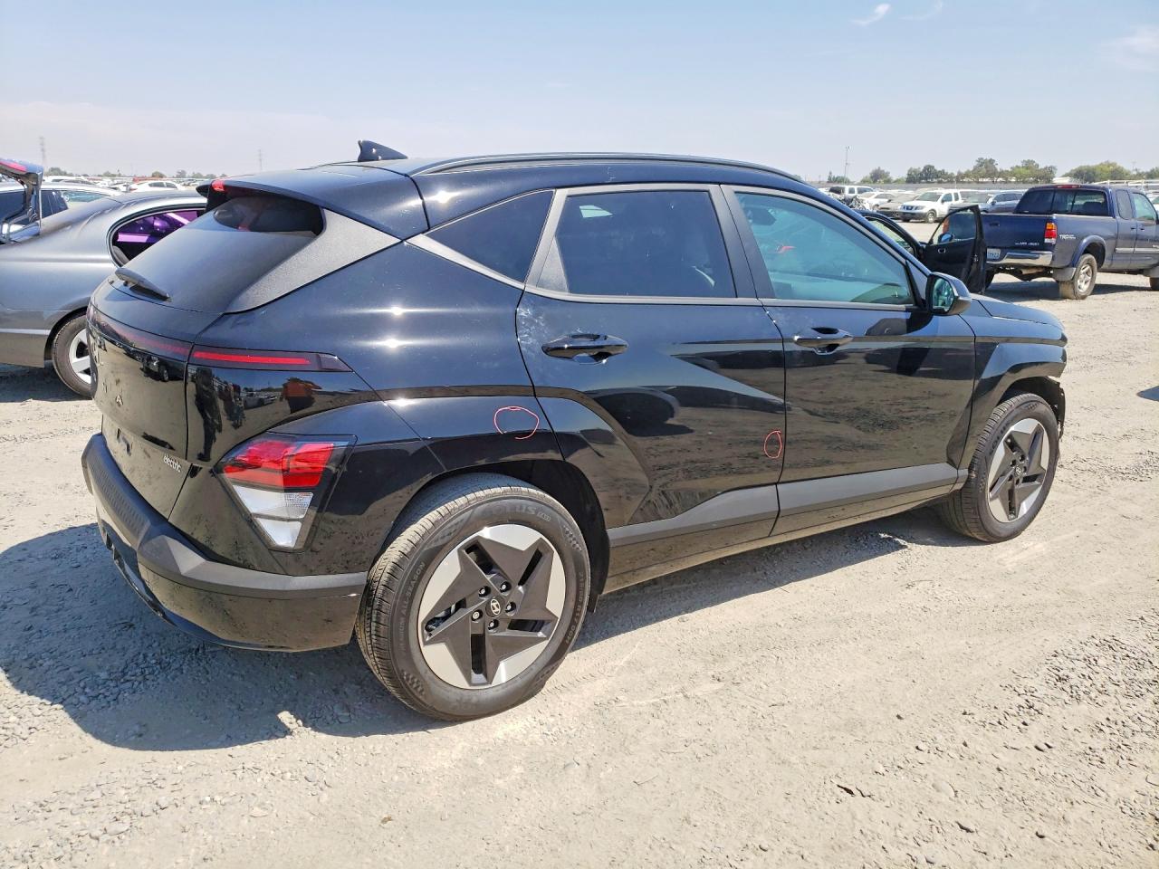 2025 HYUNDAI KONA SEL — снимка 3
