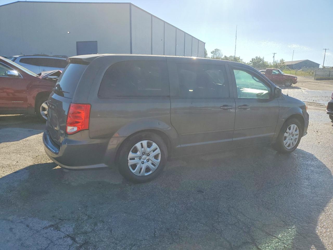 2015 DODGE GRAND CARAVAN SE — снимка 3
