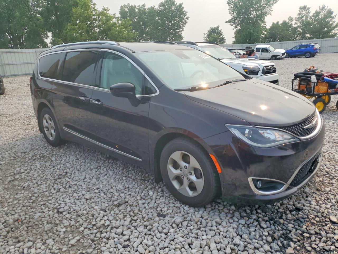 2017 CHRYSLER PACIFICA TOURING L PLUS — снимка 4