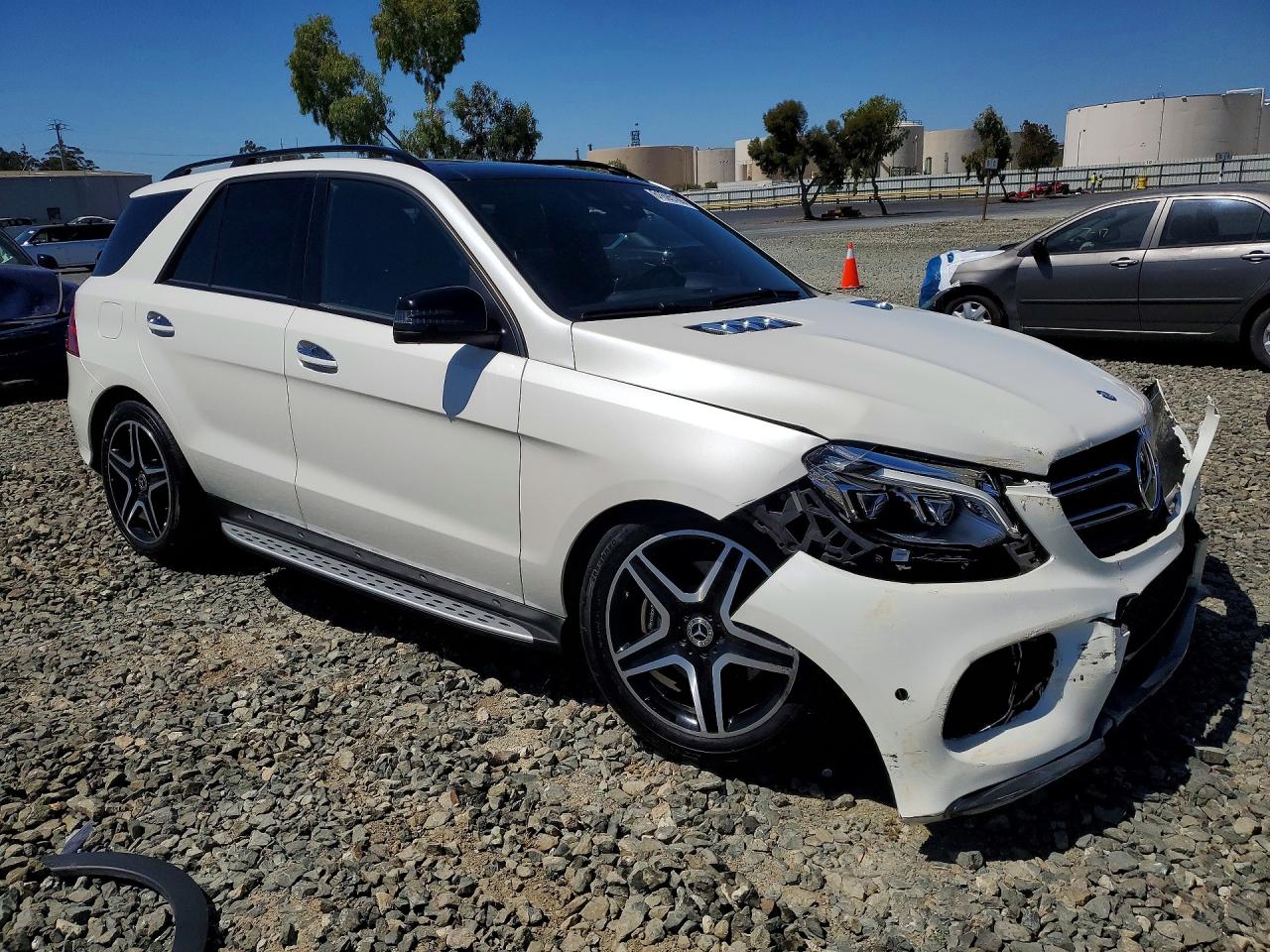2017 MERCEDES-BENZ GLE 350 4MATIC — снимка 4