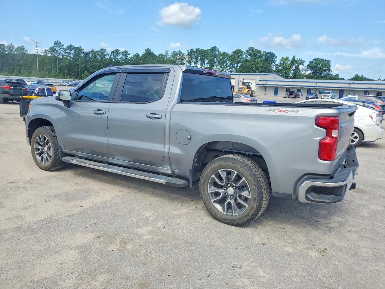 2023 CHEVROLET SILVERADO K1500 LT-L — снимка 2