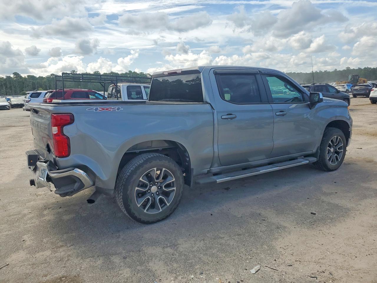 2023 CHEVROLET SILVERADO K1500 LT-L — снимка 3