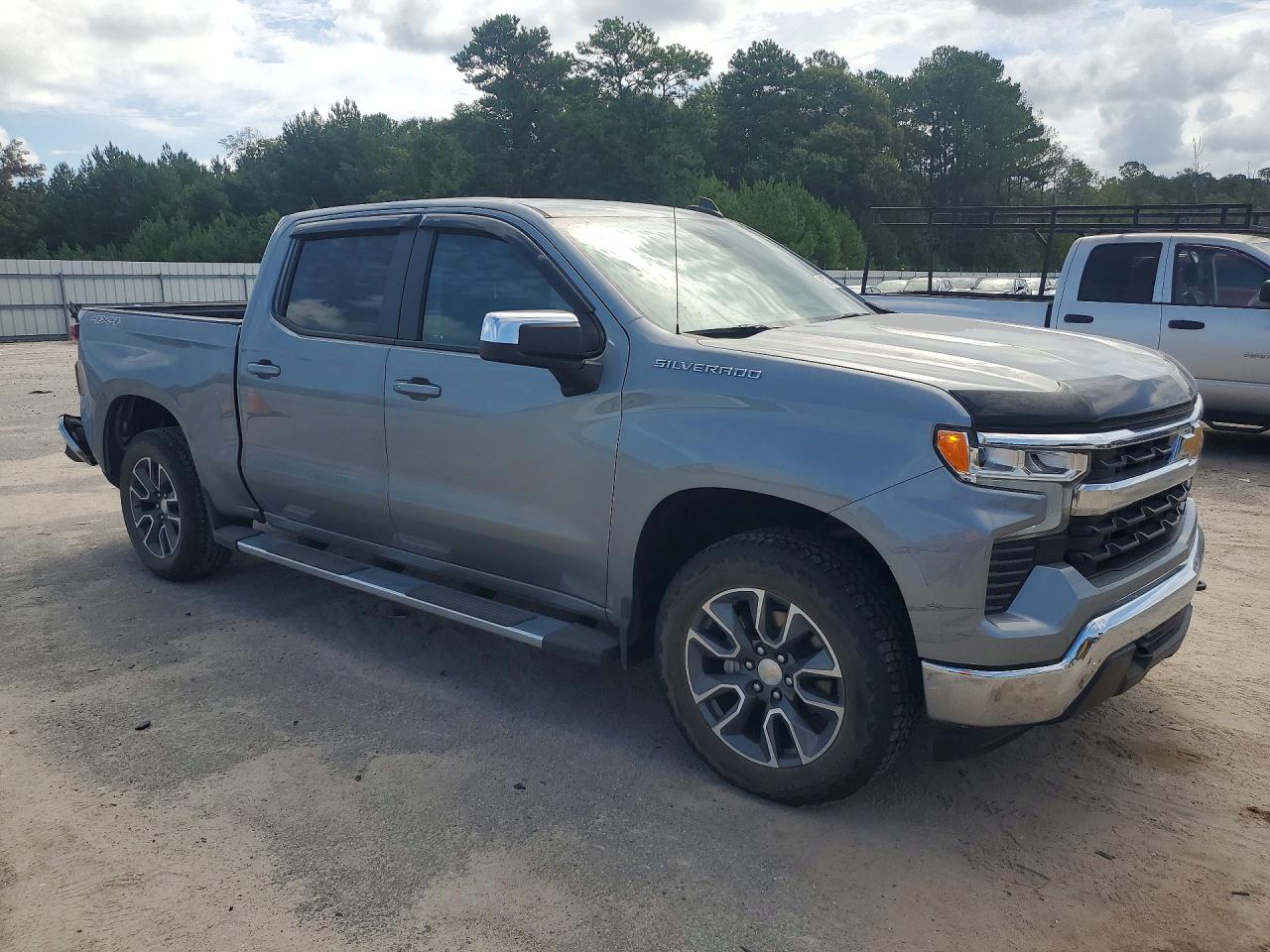 2023 CHEVROLET SILVERADO K1500 LT-L — снимка 4