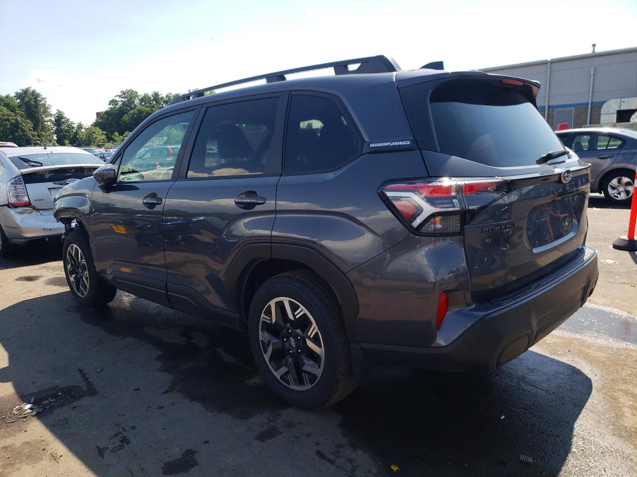 2025 SUBARU FORESTER PREMIUM — снимка 2