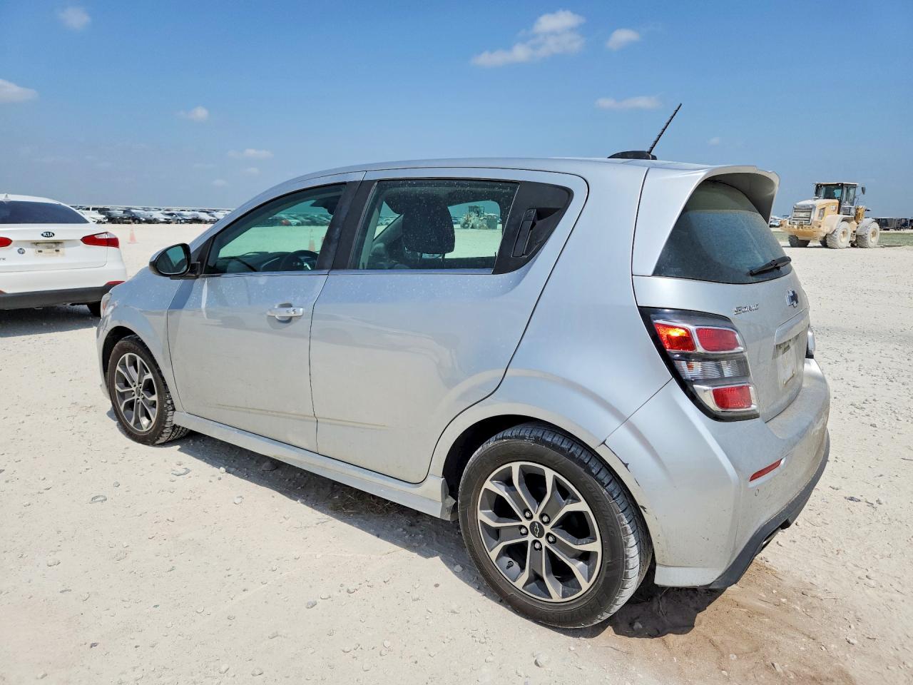 2018 CHEVROLET SONIC LT — снимка 2