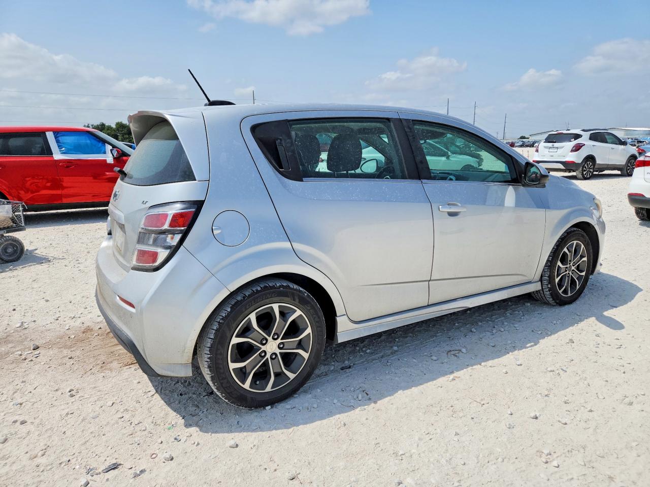 2018 CHEVROLET SONIC LT — снимка 3