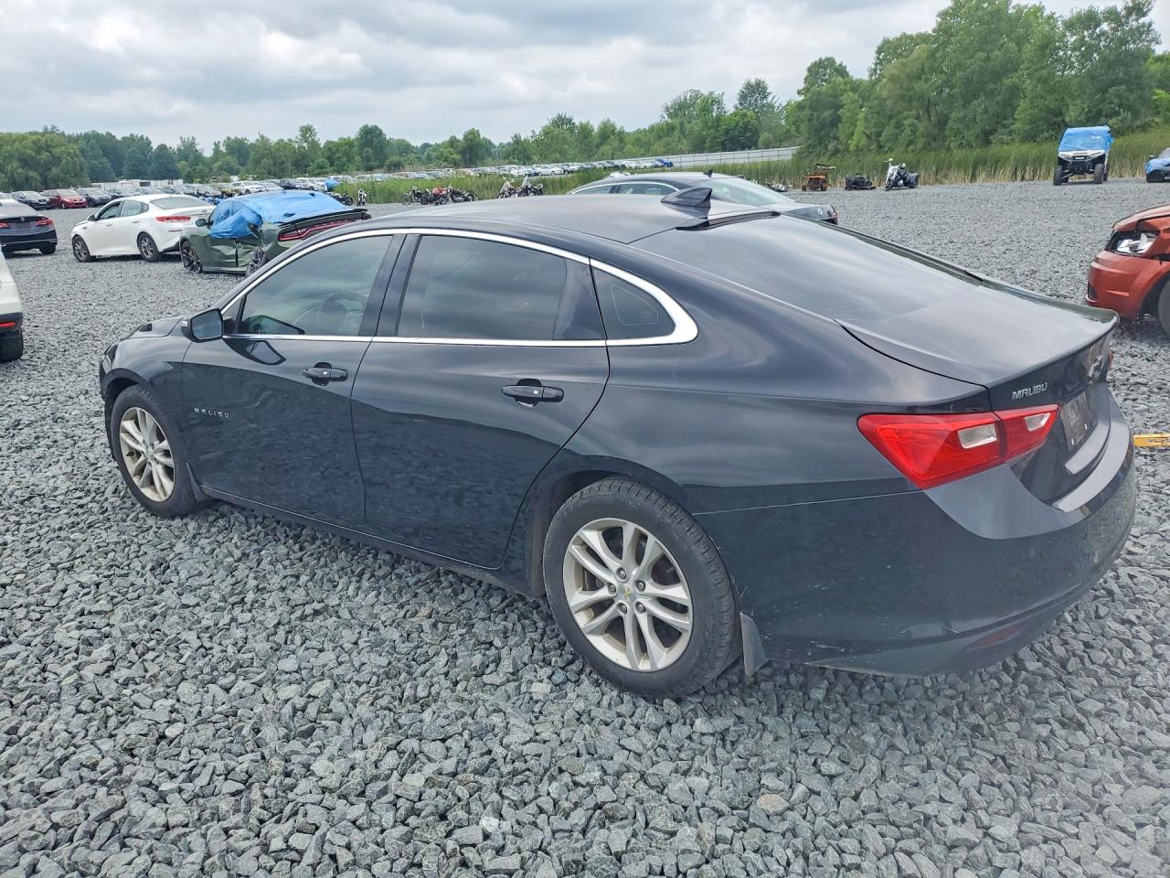 2017 CHEVROLET MALIBU LT — снимка 2