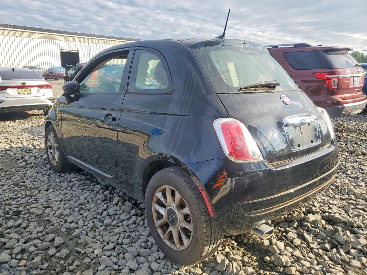 2017 FIAT 500 POP — снимка 2