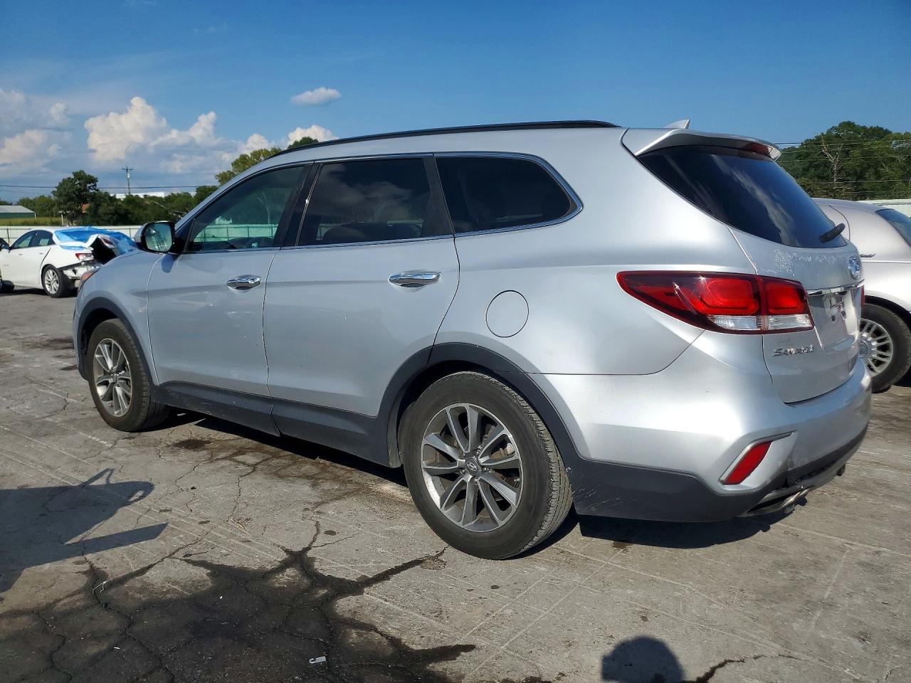 2017 HYUNDAI SANTA FE SE — снимка 2