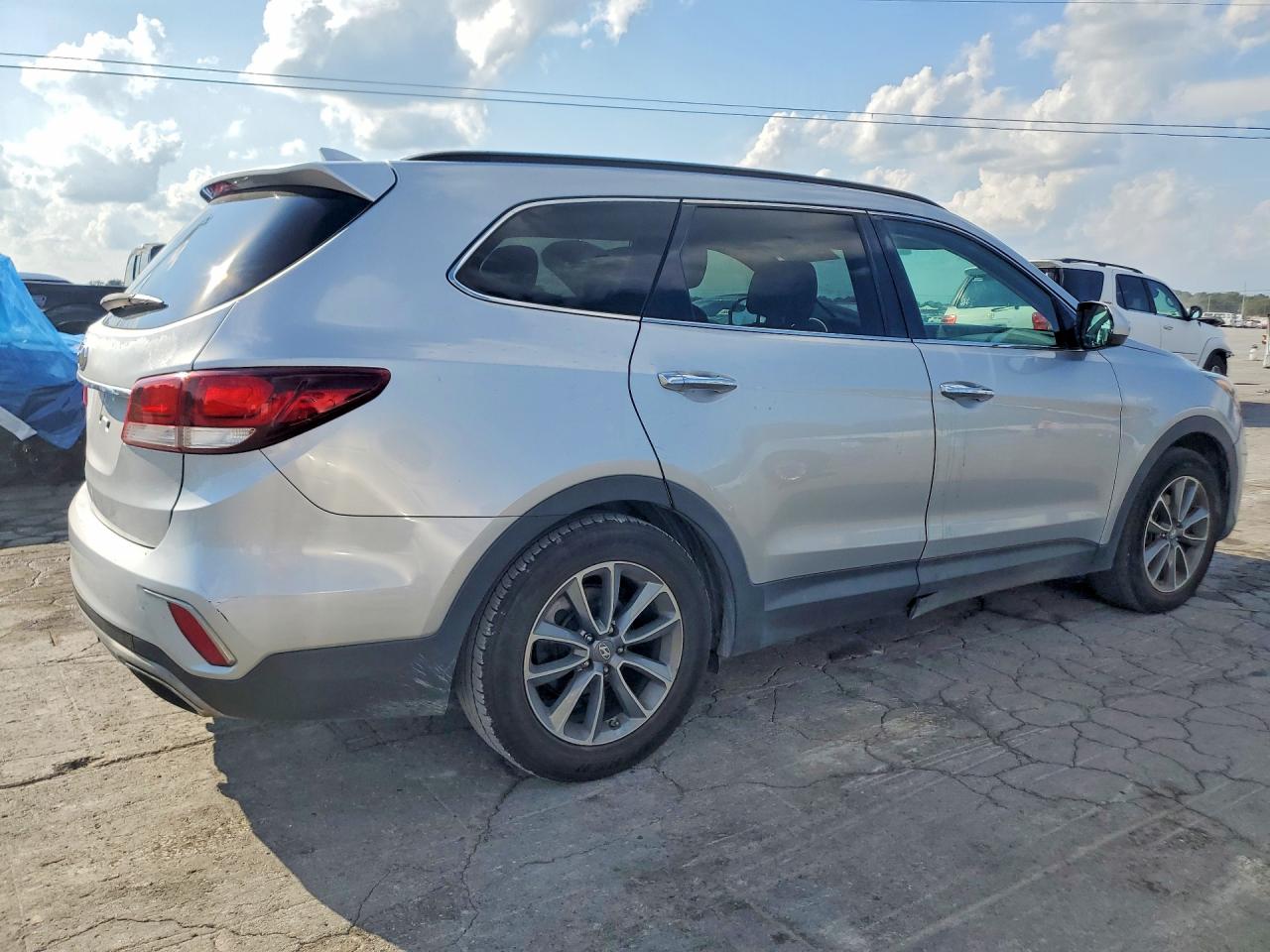 2017 HYUNDAI SANTA FE SE — снимка 3