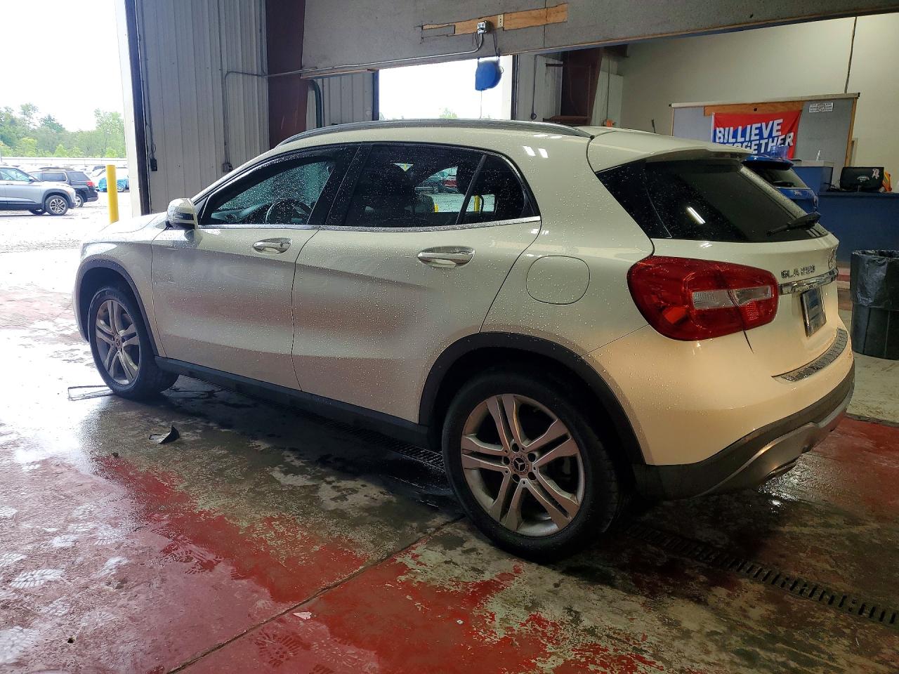 2018 MERCEDES-BENZ GLA 250 4MATIC — снимка 2