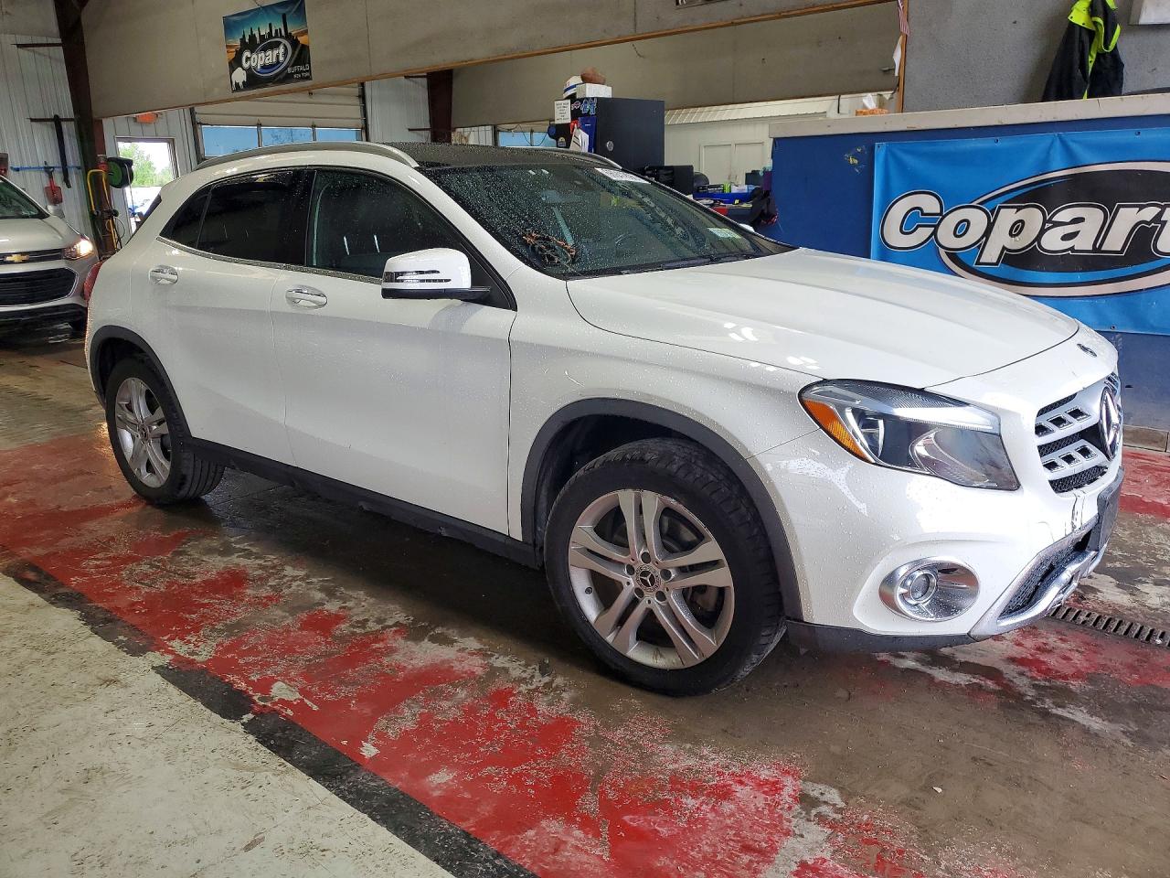 2018 MERCEDES-BENZ GLA 250 4MATIC — снимка 4