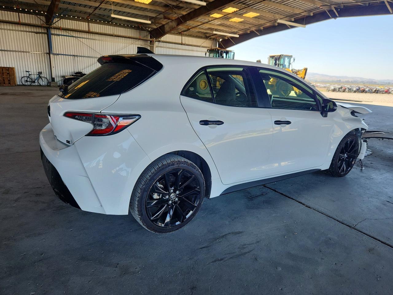 2022 TOYOTA COROLLA HATCHBACK SE NIGHTSHADE EDITION — снимка 3