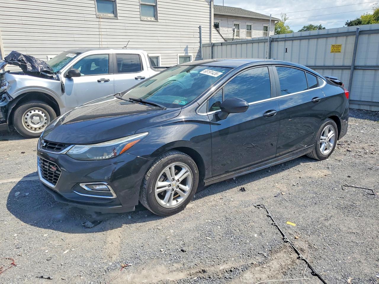 2017 CHEVROLET CRUZE LT