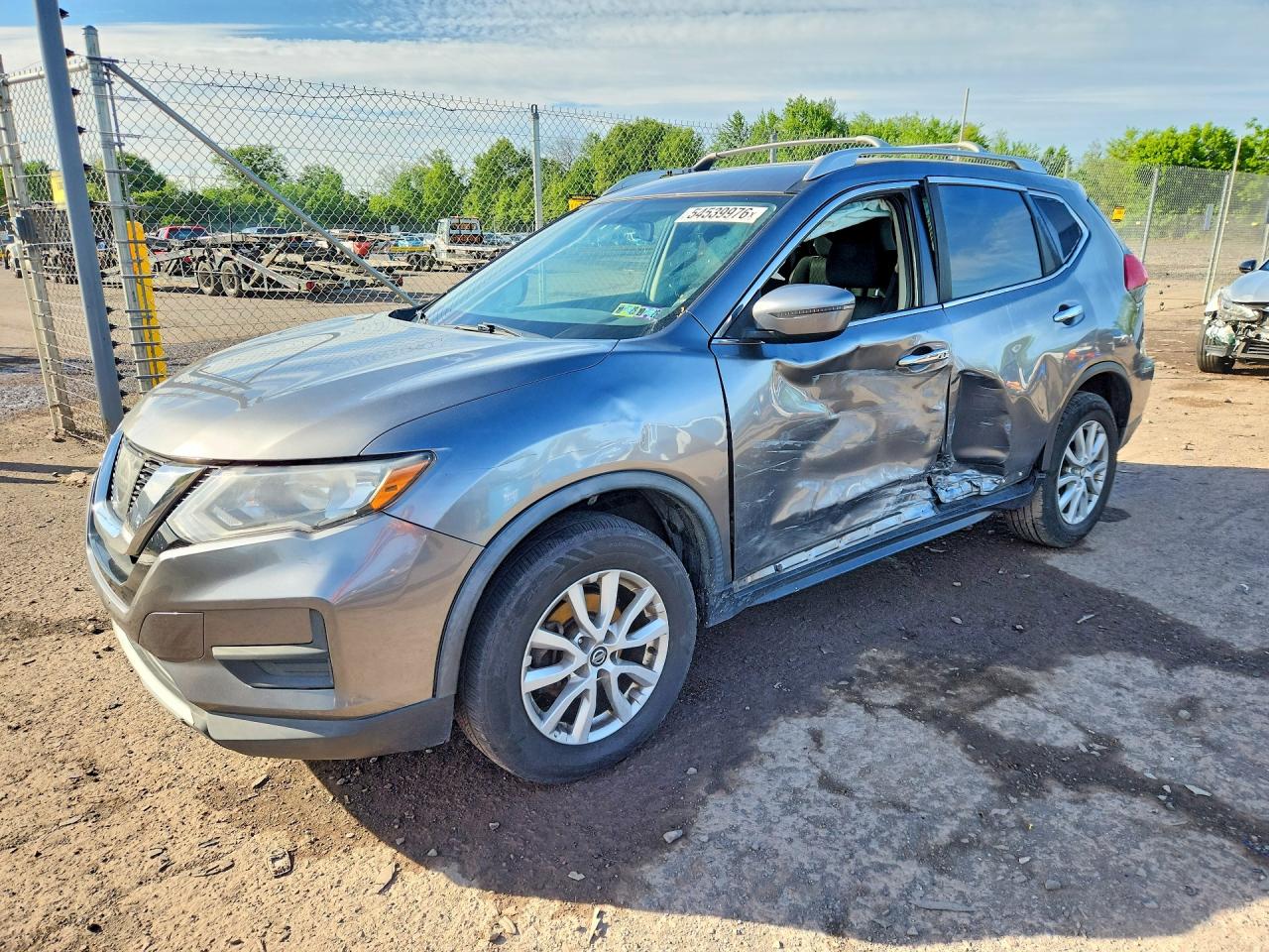 2017 NISSAN ROGUE SV
