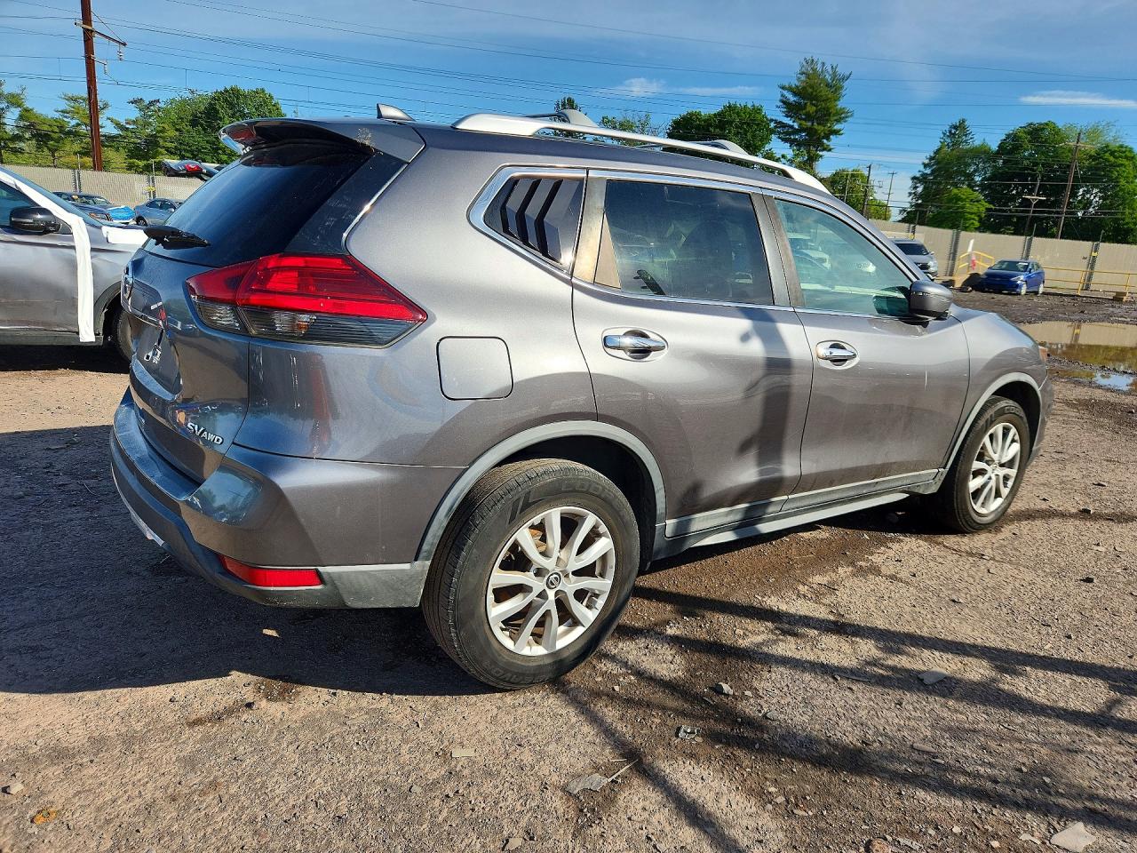 2017 NISSAN ROGUE SV — снимка 3