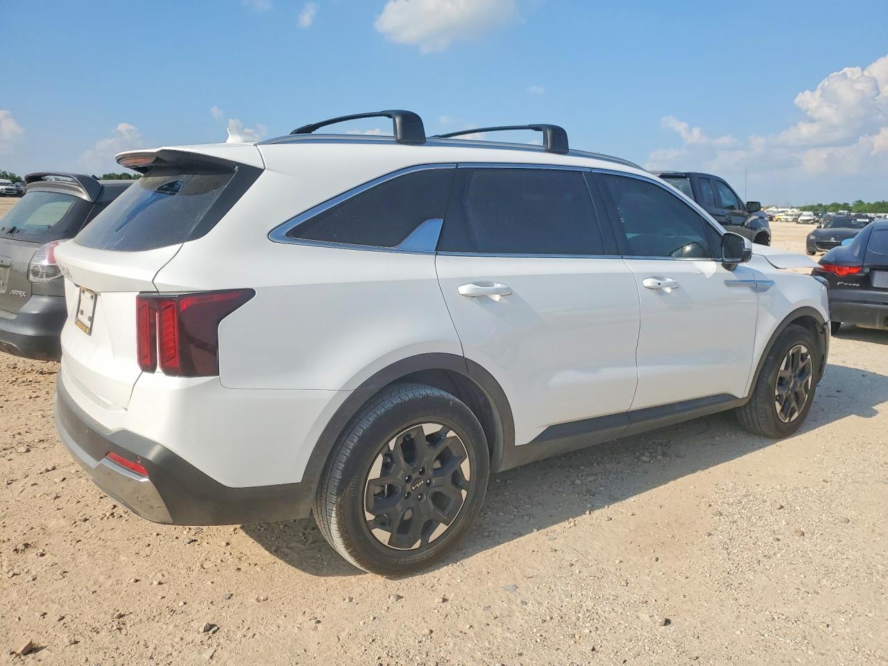 2025 KIA SORENTO S — снимка 3