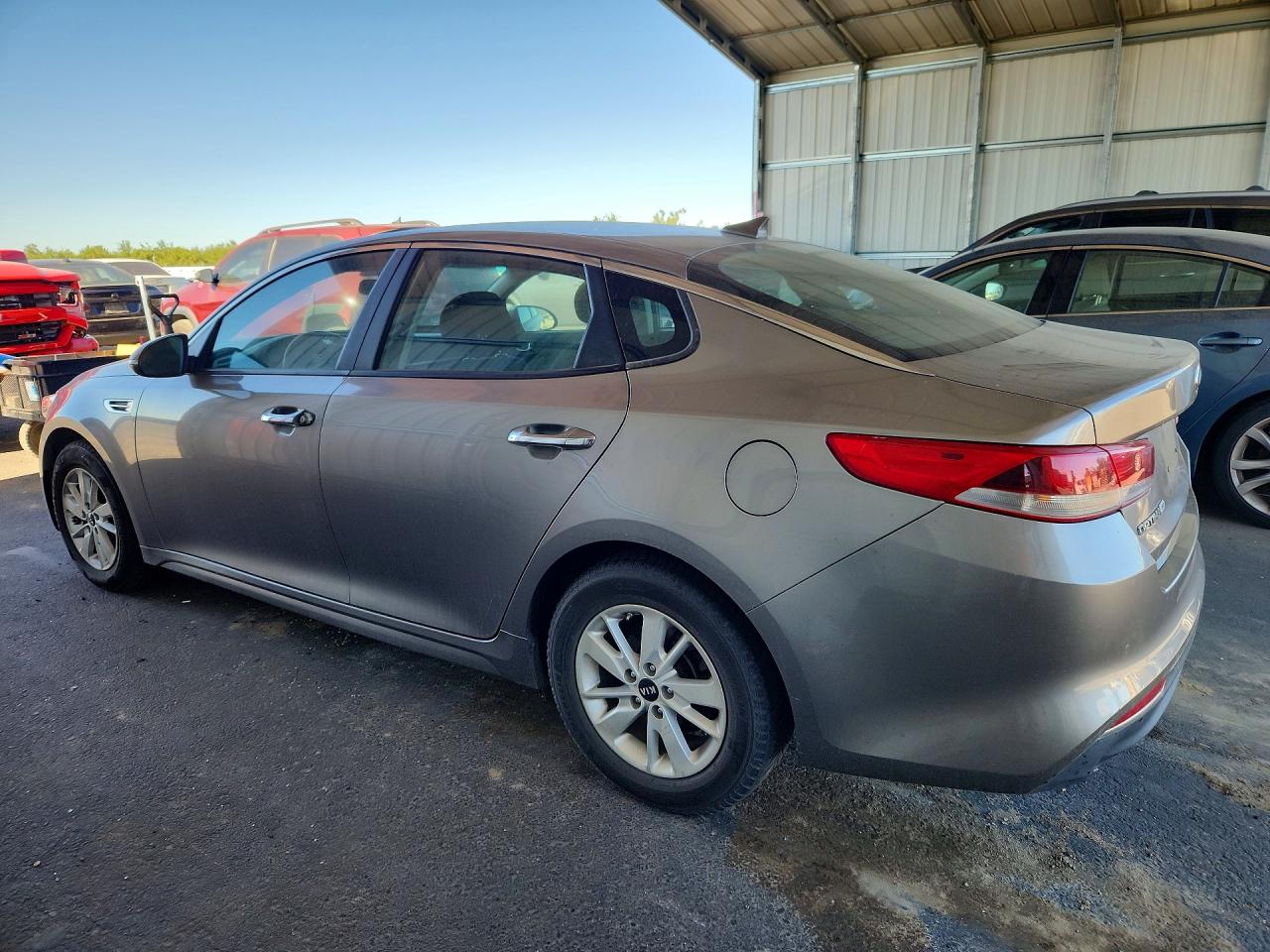2018 KIA OPTIMA LX — снимка 2