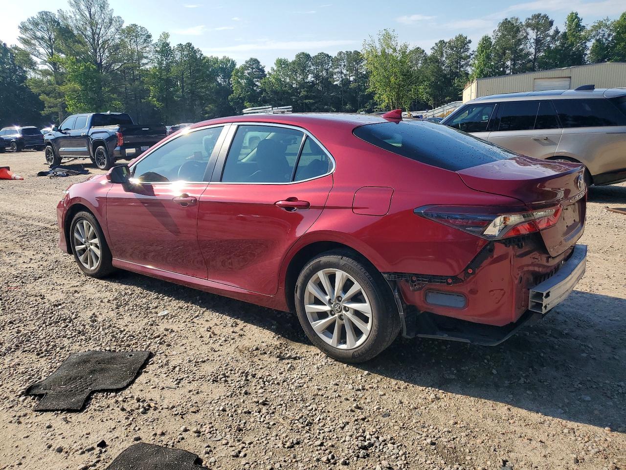 2021 TOYOTA CAMRY LE — снимка 2