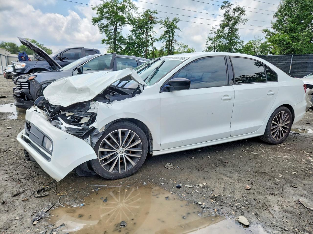 2016 VOLKSWAGEN JETTA SPORT