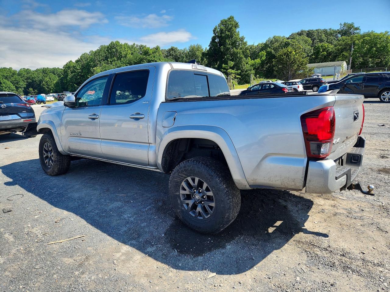 2023 TOYOTA TACOMA SR5 V6 — снимка 2