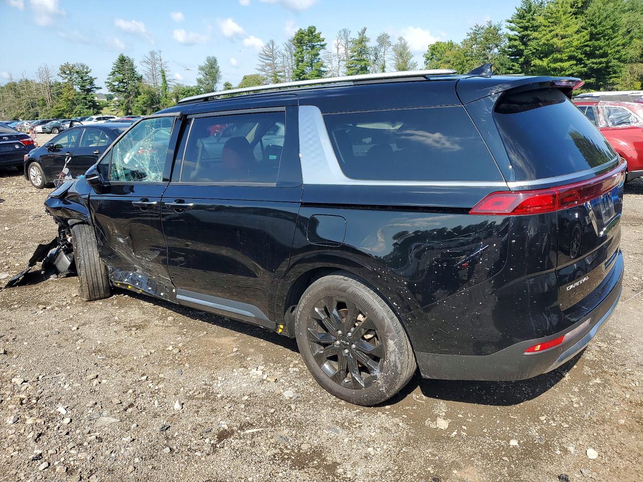 2024 KIA CARNIVAL SX — снимка 2