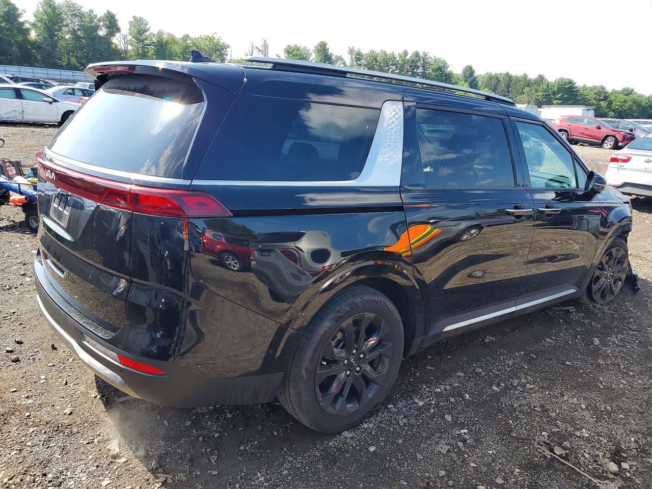 2024 KIA CARNIVAL SX — снимка 3