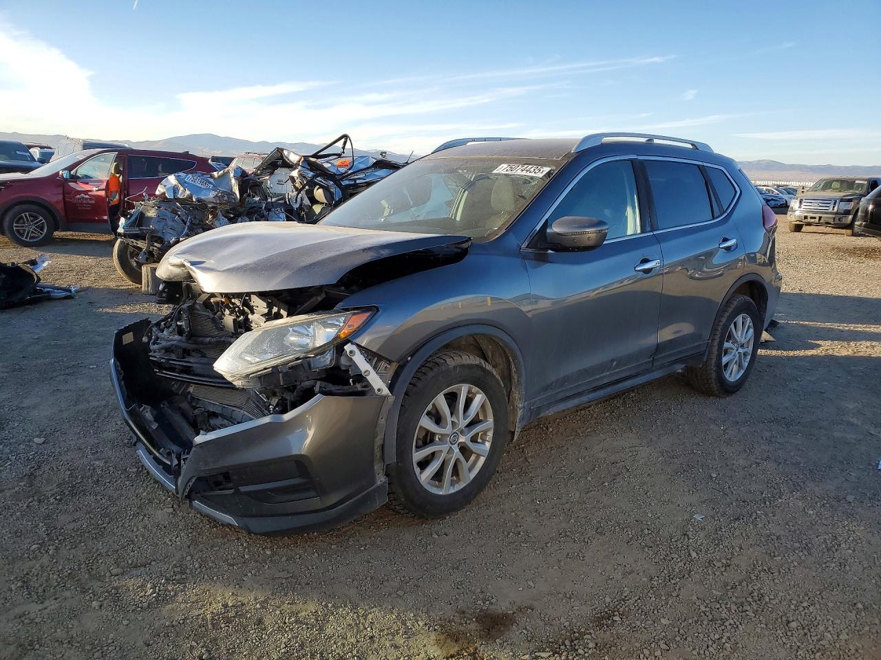 2018 NISSAN ROGUE SV