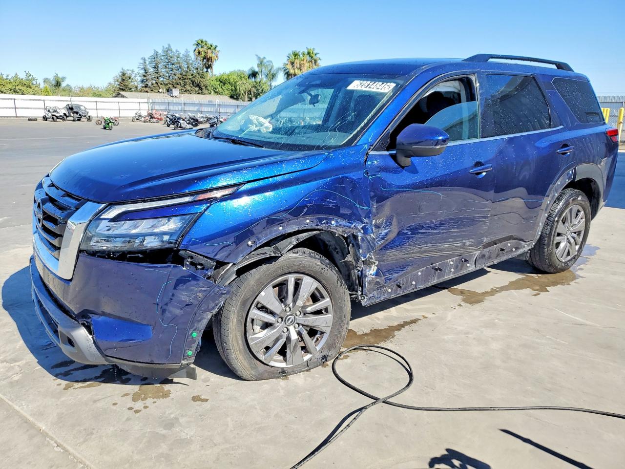 2025 NISSAN PATHFINDER SV
