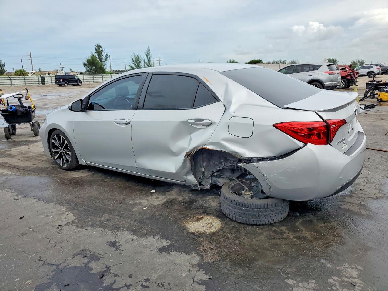 2017 TOYOTA COROLLA SE — снимка 2