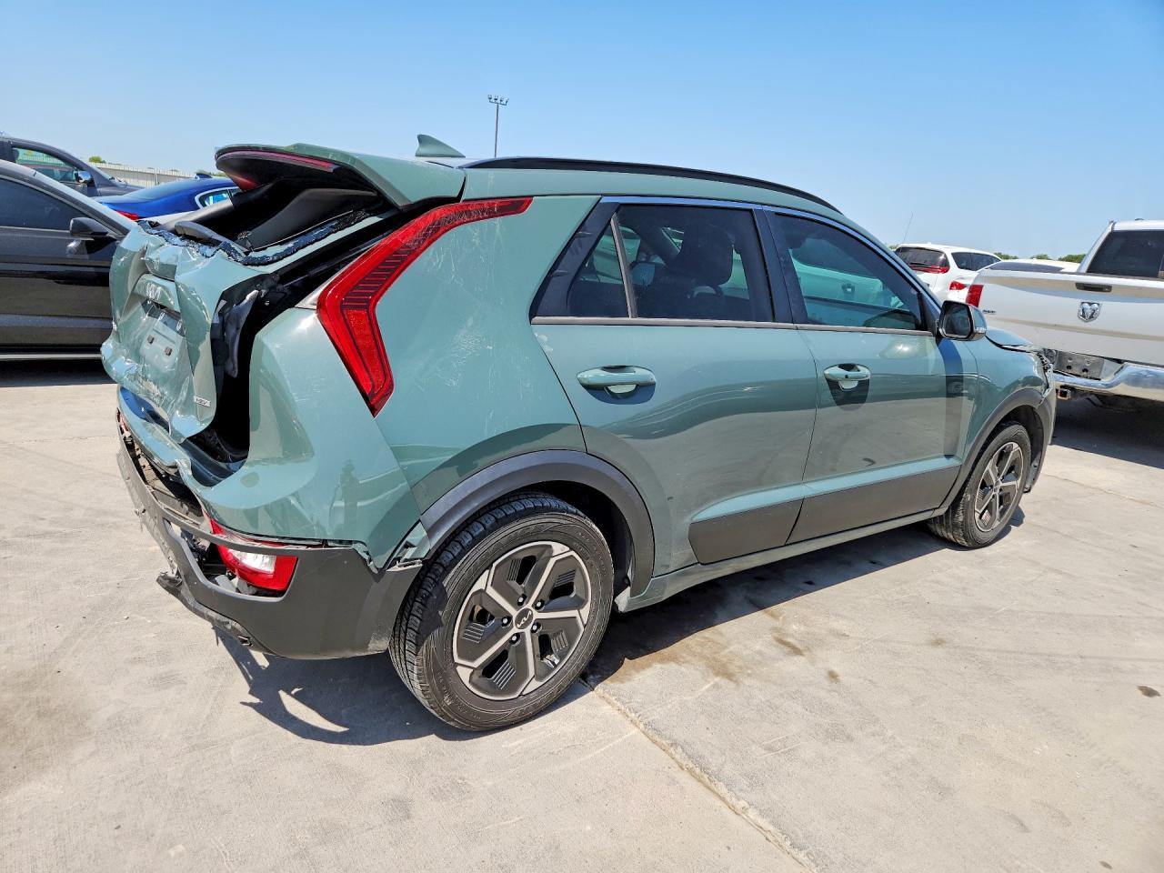 2023 KIA NIRO EX — снимка 3